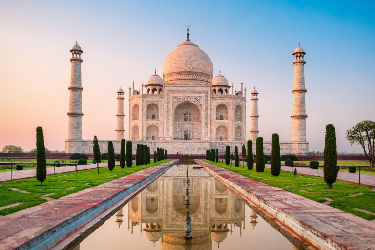 Famous Of World: Remarkable Creations That Unite Humanity